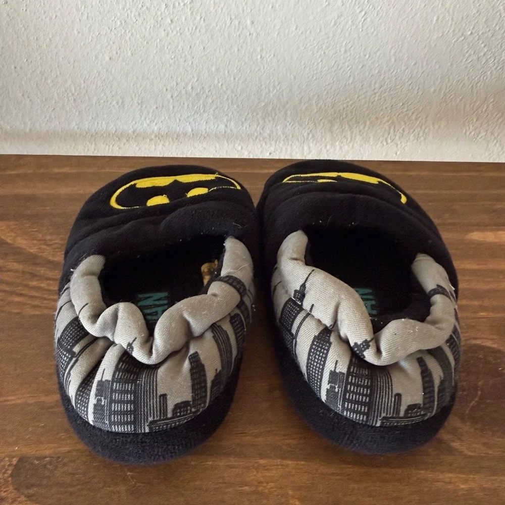 Batman‎ Kids Slippers Toddler Size 7 8 Black Plush DC Comics